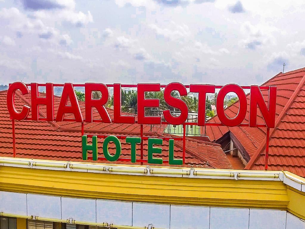 Charleston Hotel Acra Exterior foto